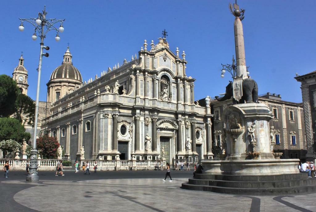 Mansarda In Palazzo D'Epoca Apartment Catania Exterior photo